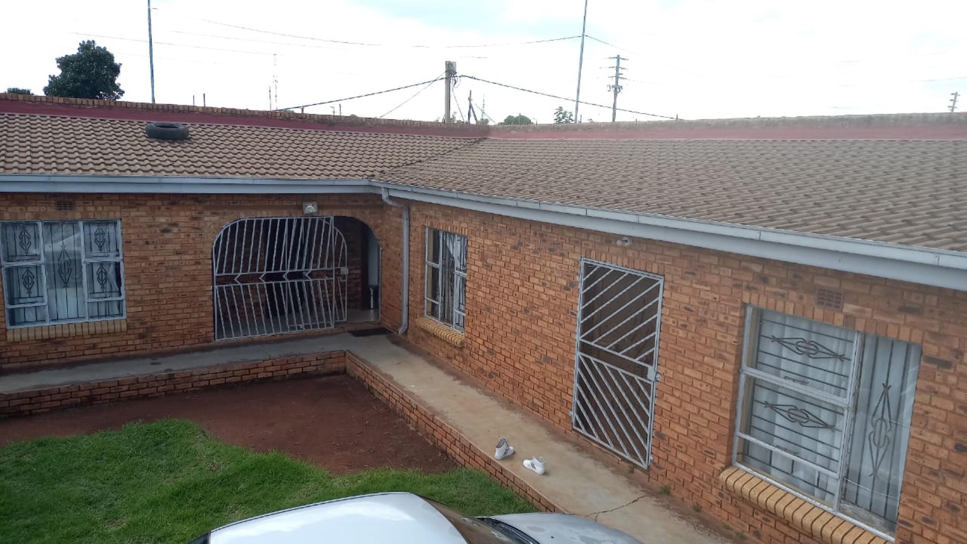 1 Bedroom House for Sale - Gauteng